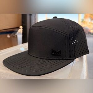 MELIN Hydro Trenches Icon Black hat - Classic